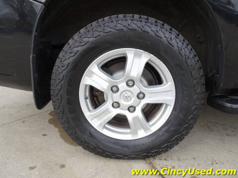 2012 Toyota Sequoia SR5