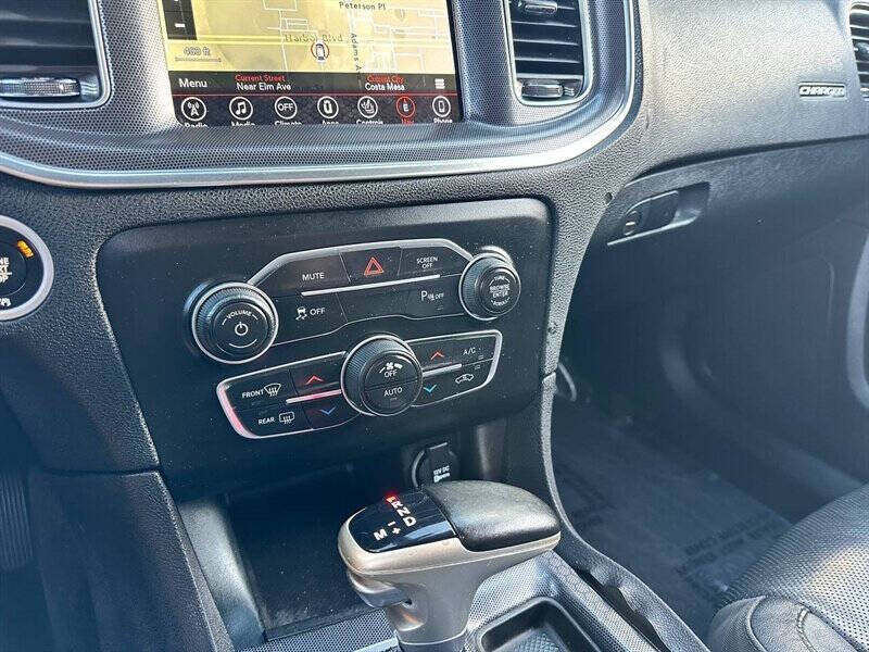 2017 Dodge Charger SXT