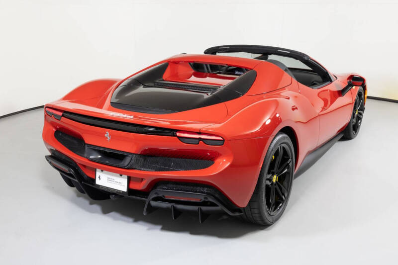 2024 Ferrari 296 GTS