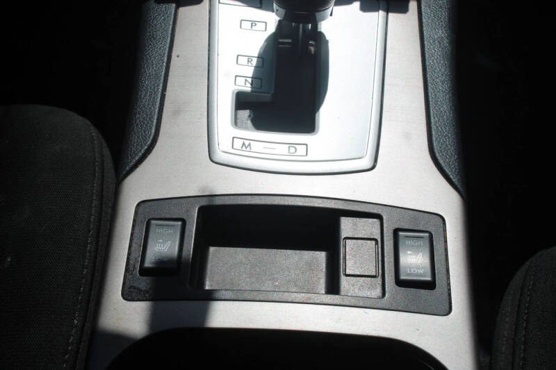 2013 Subaru Outback 2.5i Premium
