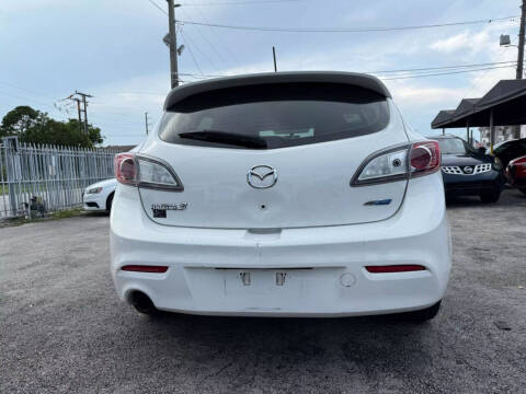 2013 Mazda MAZDA3 i Touring