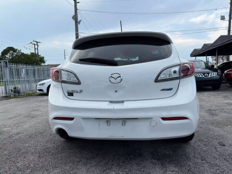 2013 Mazda MAZDA3 i Touring