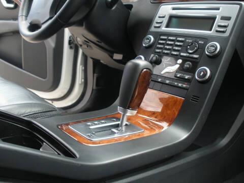 2008 Volvo XC70 3.2