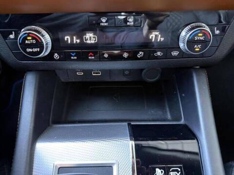 2023 Mitsubishi Outlander PHEV SEL