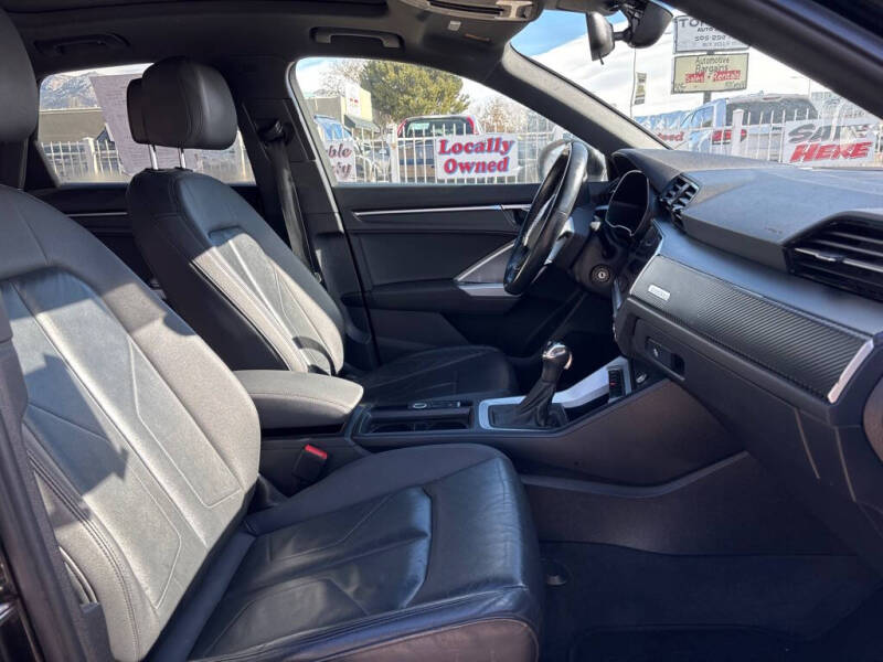 2020 Audi Q3 quattro Premium 45 TFSI