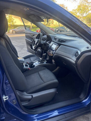 2020 Nissan Rogue SV