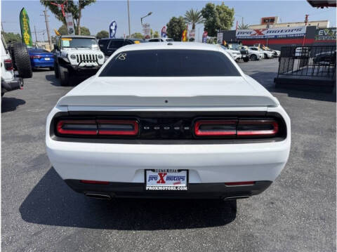 2019 Dodge Challenger SXT