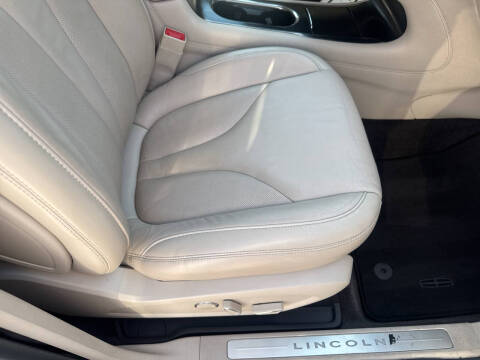 2017 Lincoln MKC Select