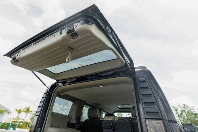 2004 HUMMER H2
