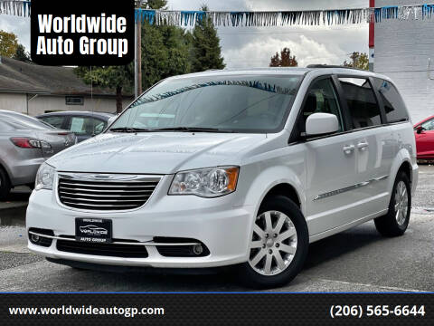 2014 Chrysler Town and Country for sale at Worldwide Auto Group in Auburn WA