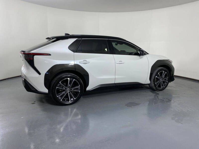 2024 Toyota bZ4X Limited