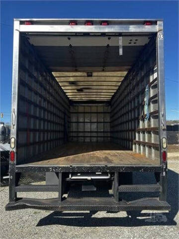 2007 Freightliner M2 106