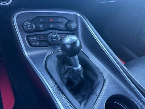 2016 Dodge Challenger R/T Plus