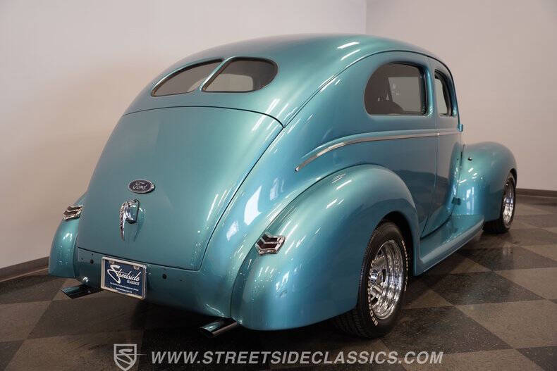1940 Ford Deluxe