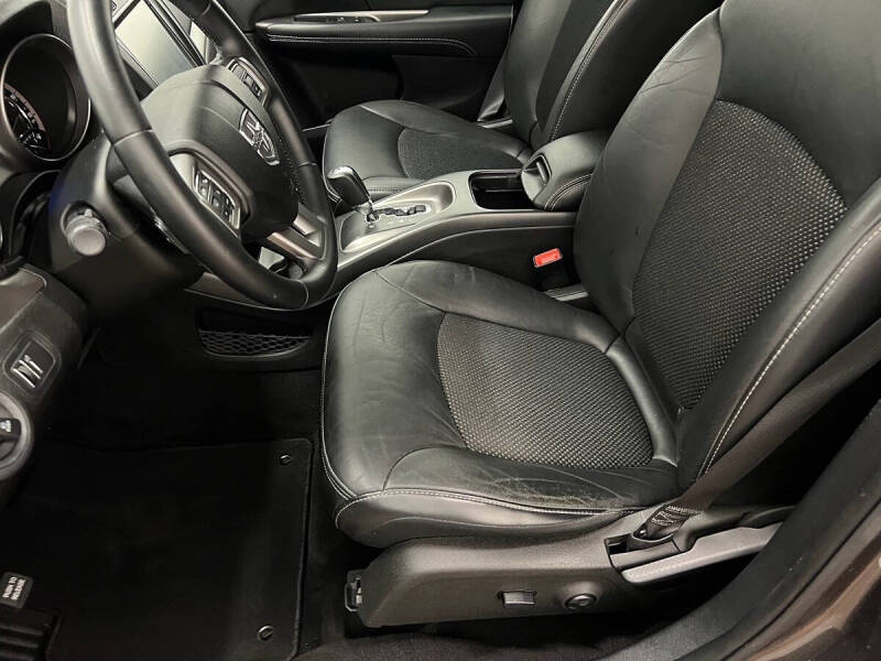 2018 Dodge Journey Crossroad