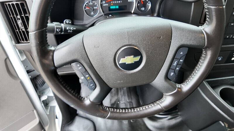 2022 Chevrolet Express 2500