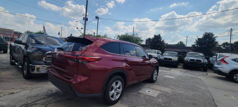 2021 Toyota Highlander LE
