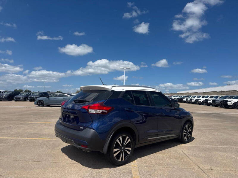 2019 Nissan Kicks SR