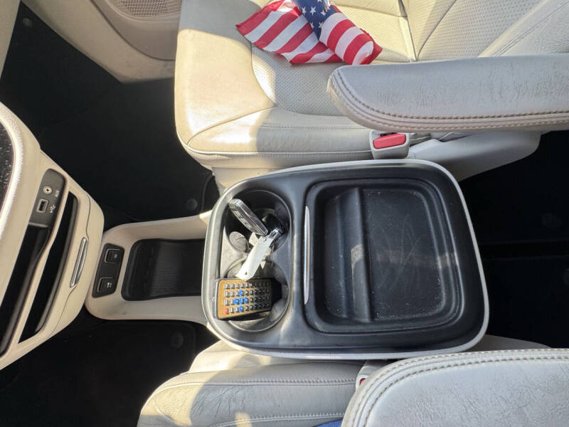 2019 Chrysler Pacifica Touring L 35th Anniversary