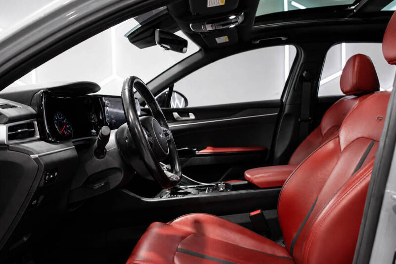 2022 Kia K5 GT-Line
