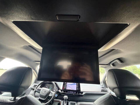 2021 Toyota Sienna XSE 7-Passenger