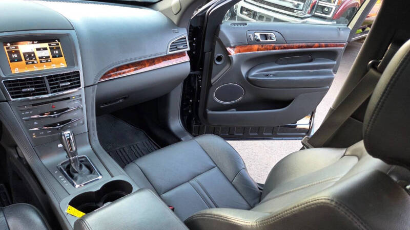 2019 Lincoln MKT Town Car Livery Fleet