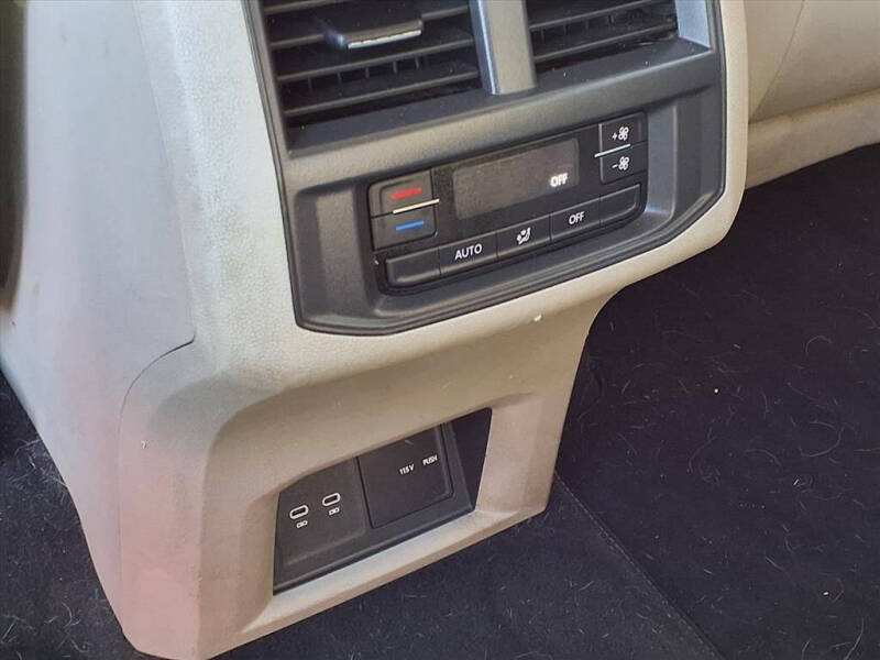 2022 Volkswagen Atlas SE