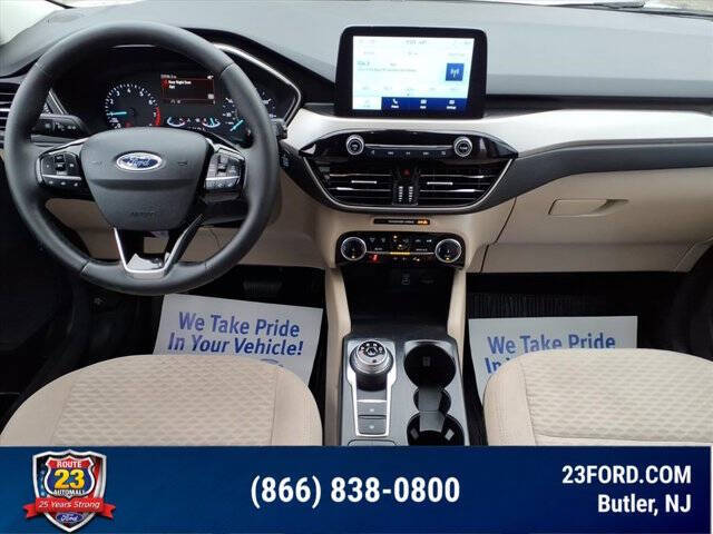 2022 Ford Escape SE
