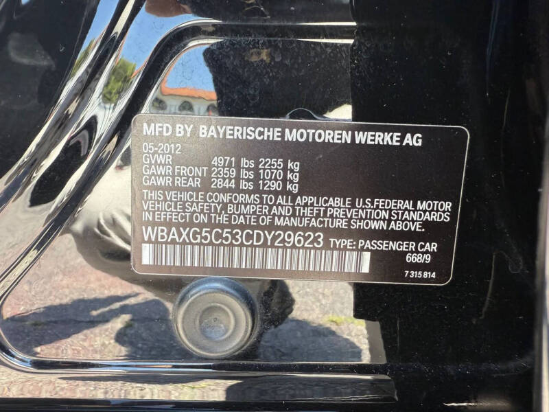 2012 BMW 5 Series 528i