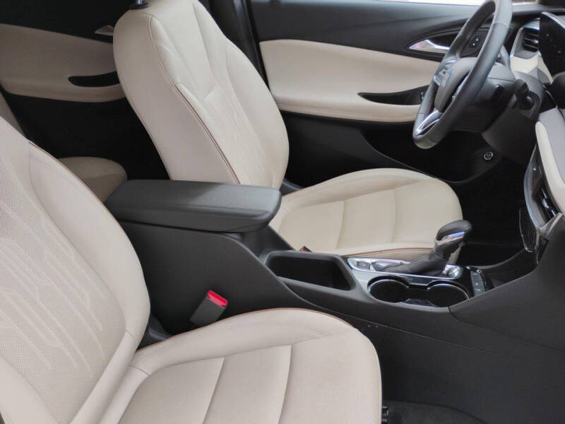 2025 Buick Encore GX Avenir