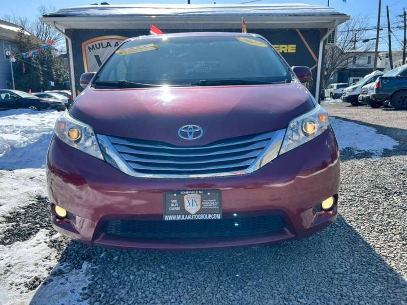 2017 Toyota Sienna XLE Premium 7-Passenger