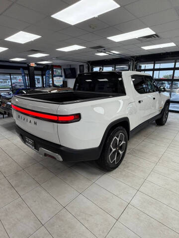 2022 Rivian R1T Adventure