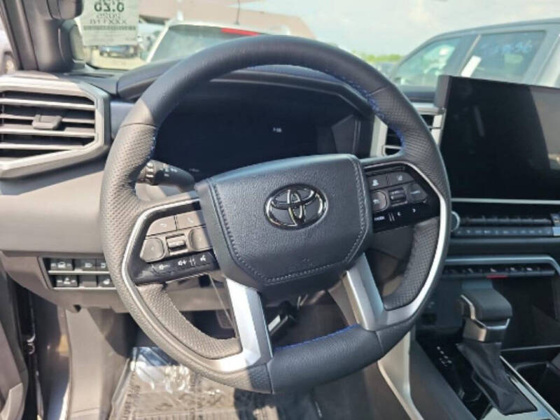 2025 Toyota Sequoia SR5