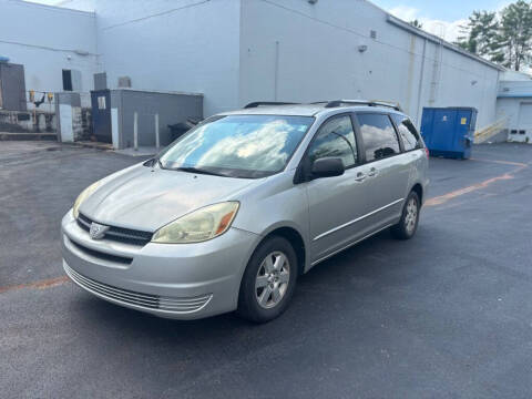 2004 Toyota Sienna LE 7 Passenger