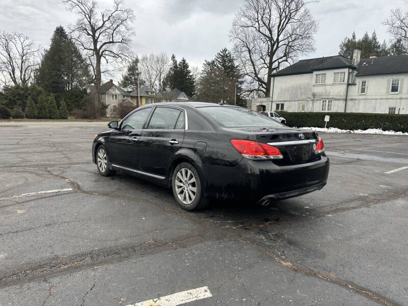 2011 Toyota Avalon Limited