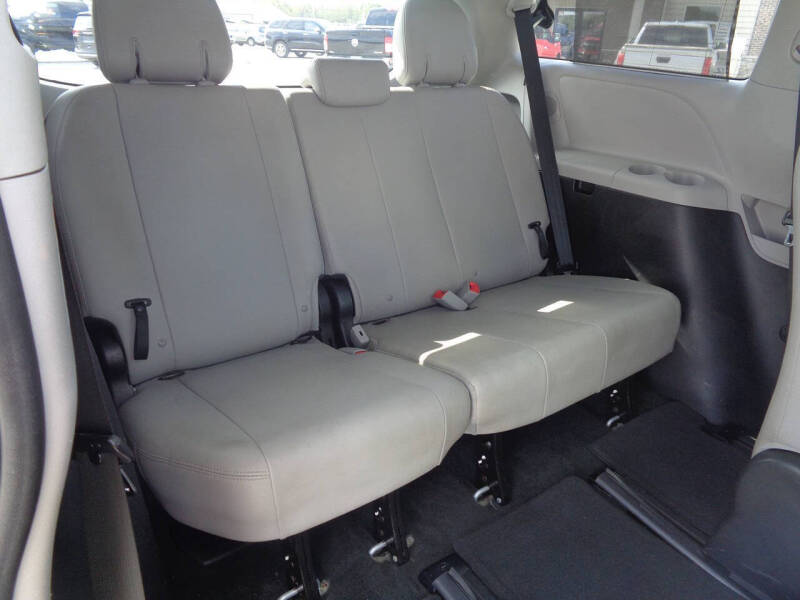 2015 Toyota Sienna Limited 7-Passenger