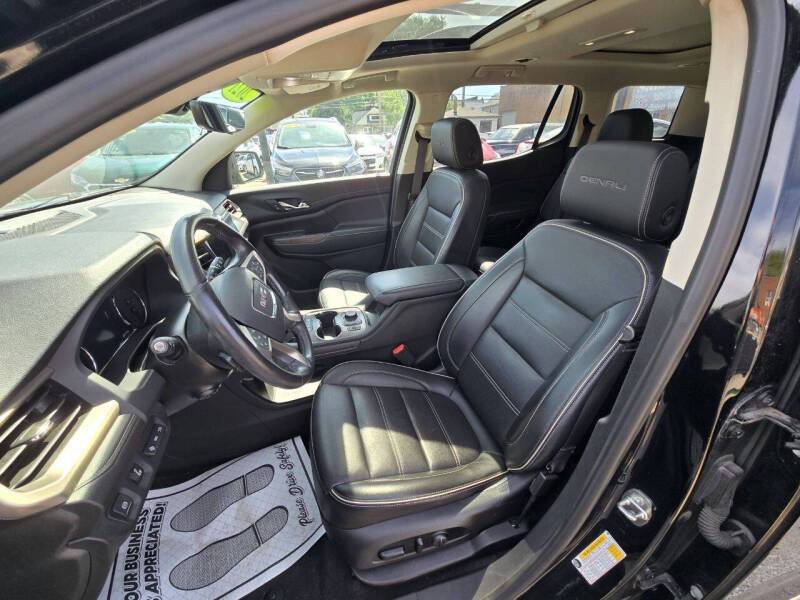 2021 GMC Acadia Denali