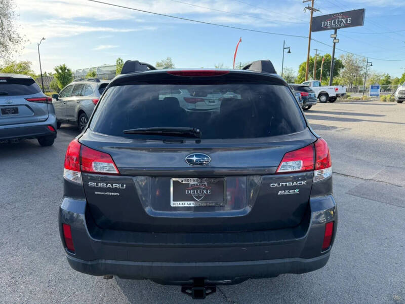 2011 Subaru Outback 2.5i Premium