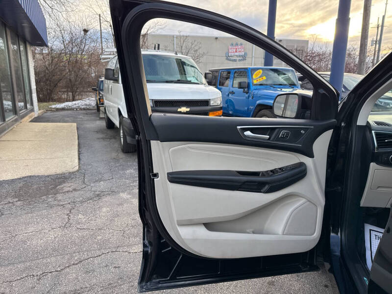 2019 Ford Edge Titanium