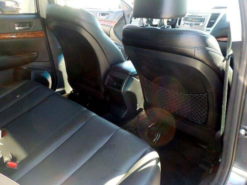 2011 Subaru Outback 2.5i Limited