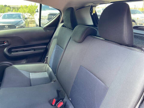 2016 Toyota Prius c Two
