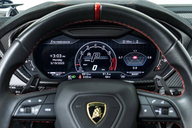 2023 Lamborghini Urus Performante