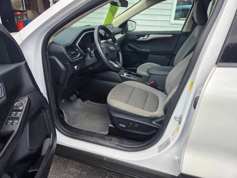 2020 Ford Escape SE