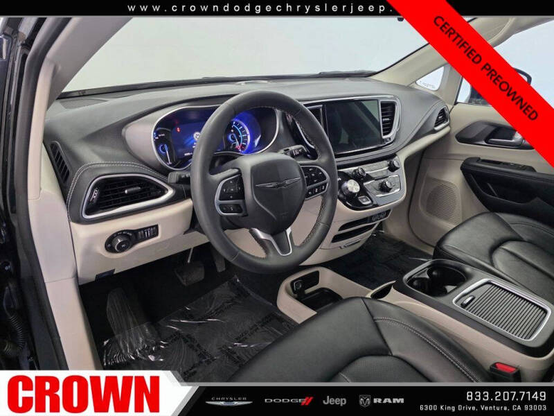 2024 Chrysler Pacifica Plug-In Hybrid Select