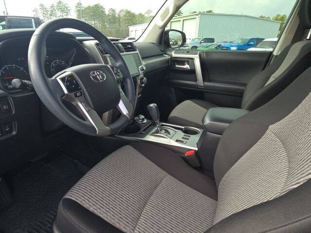 2022 Toyota 4Runner SR5