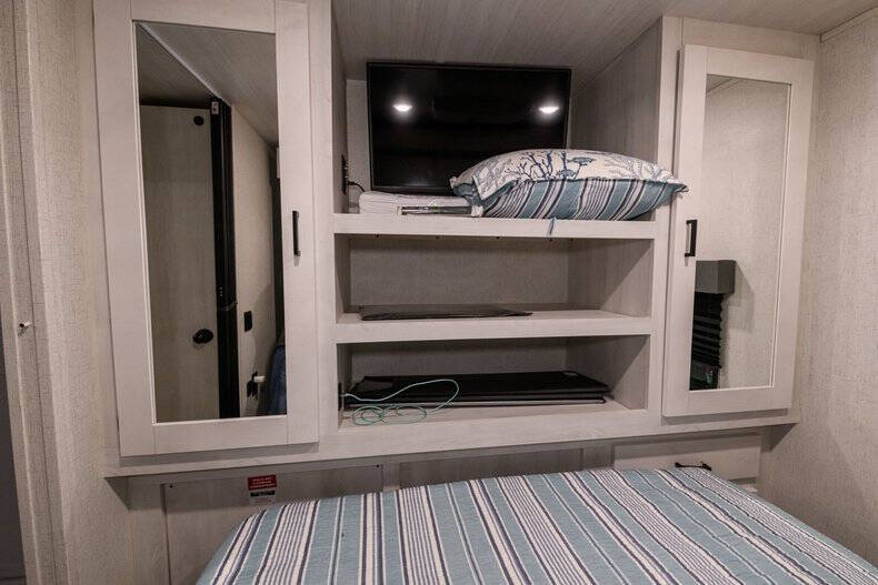 2022 Ford E-Series E-450 SD