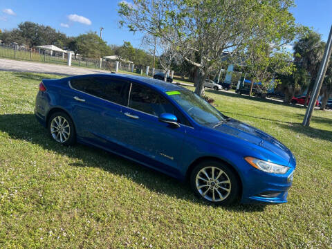 2017 Ford Fusion Hybrid SE