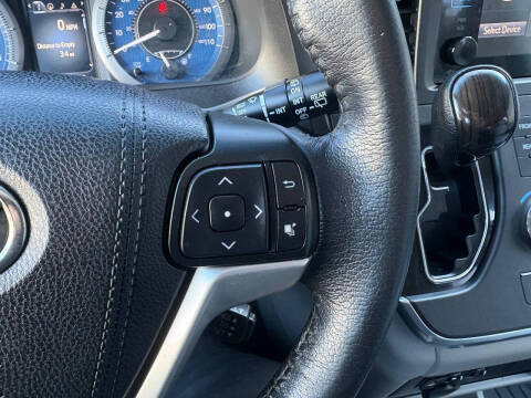 2017 Toyota Sienna XLE Premium 7-Passenger