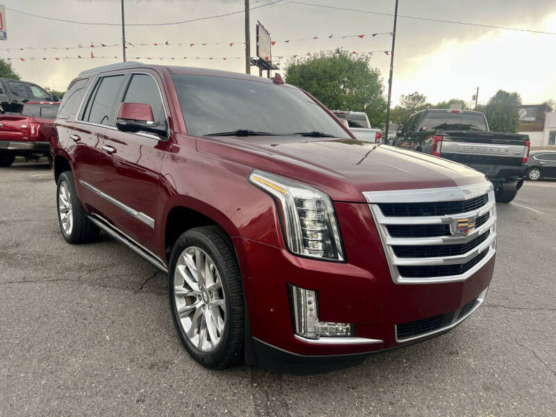 2017 Cadillac Escalade Premium Luxury's photo