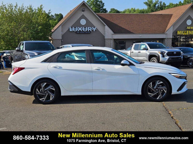 2024 Hyundai Elantra Limited